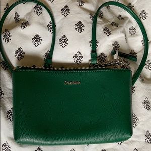 NWOT Calvin Klein Green Cross Body Purse